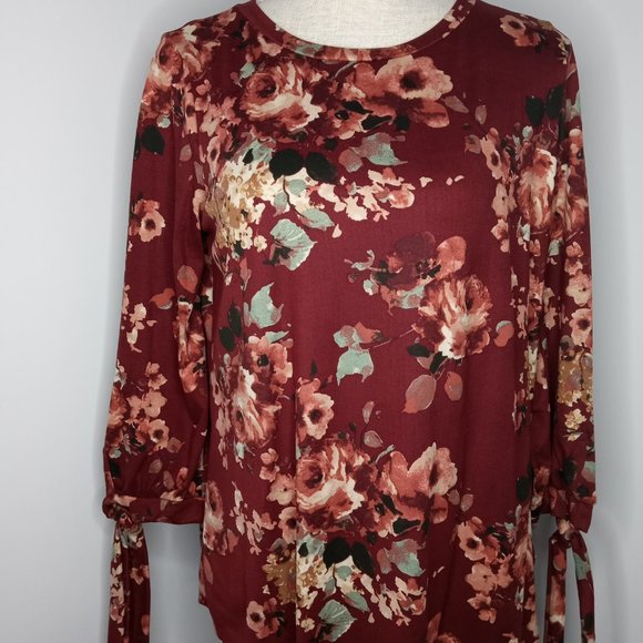 Boutique NEW: Burgundy Floral Tie Sleeve Top - Picture 1 of 2
